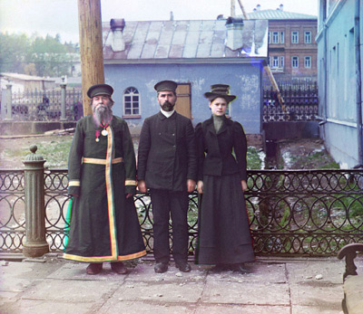 Three Generations. Photo by Sergei Mikhailovich Prokudin-Gorskii, 1910.