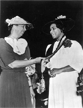 Eleanor Roosevelt with Marian Anderson.