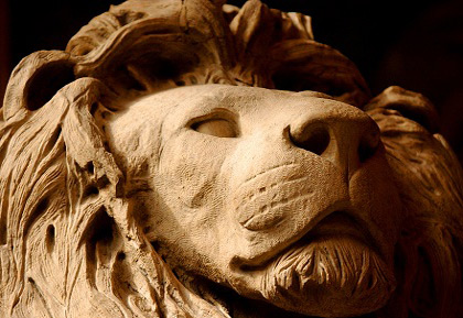 Photograph of lion statue.